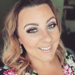 Meet your Posher, Alona